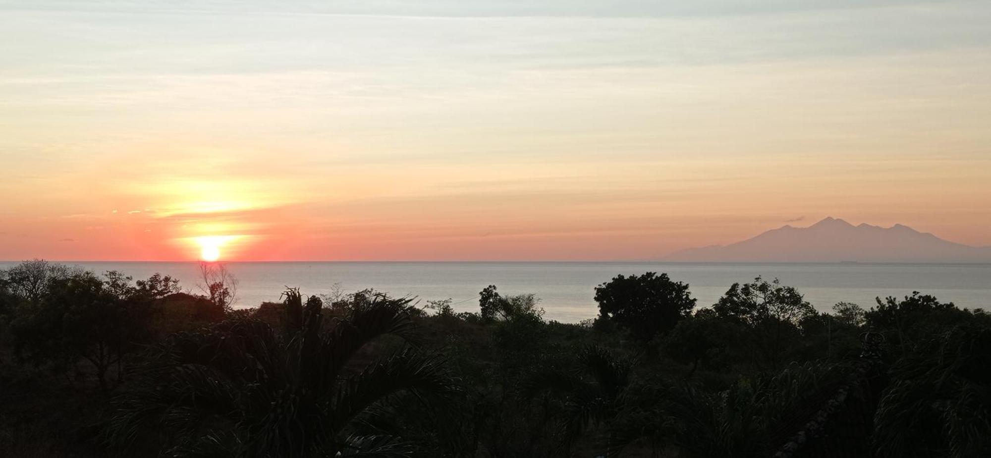 Khrisna Sunrise Homestay Tulamben חדר תמונה