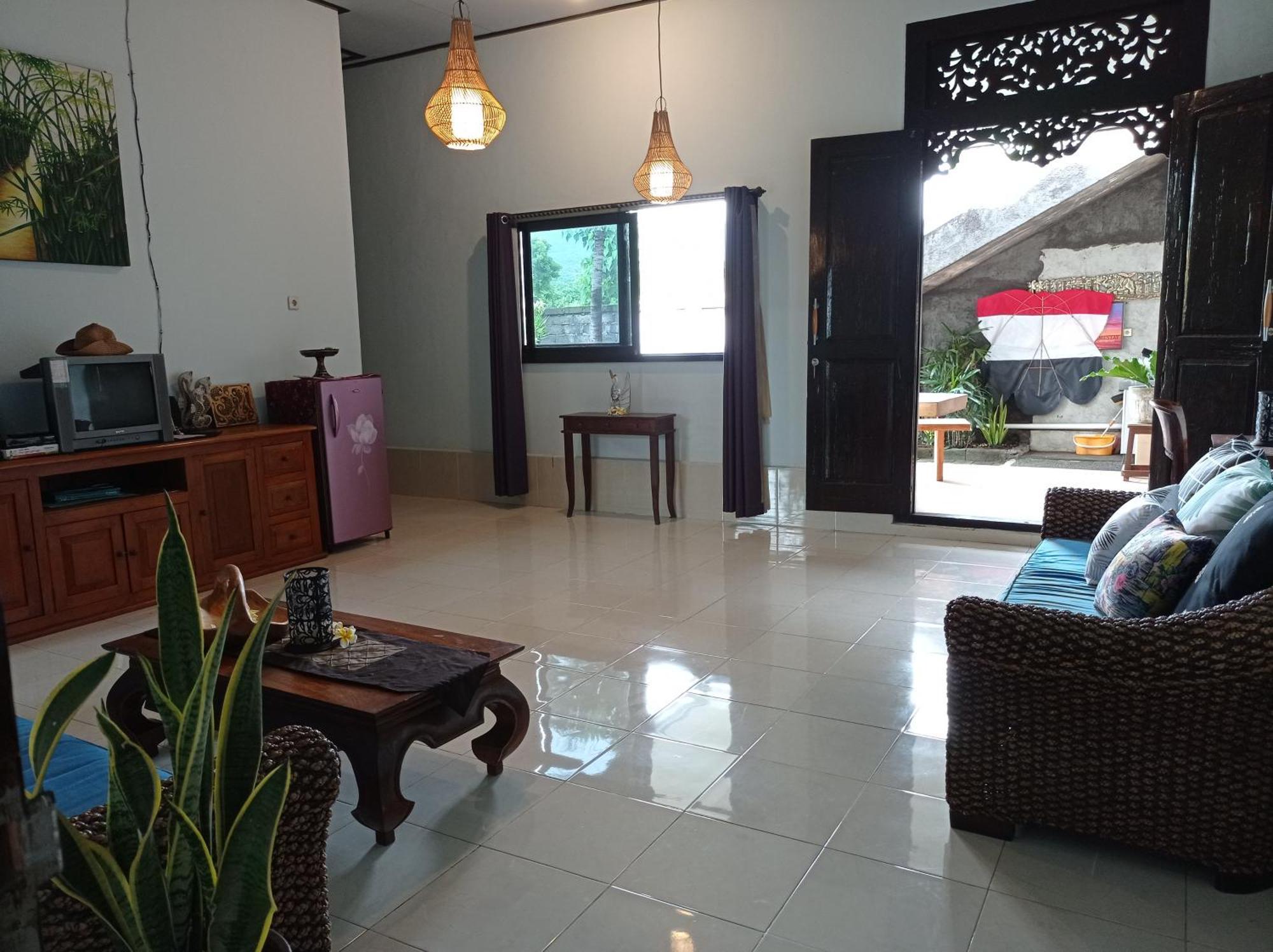 Khrisna Sunrise Homestay Tulamben חדר תמונה